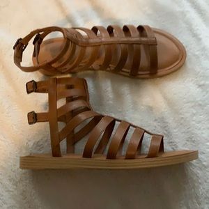 NWOT American Eagle Sandals!